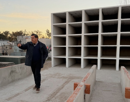  Inauguración de nuevos nichos en el Cementerio Municipal